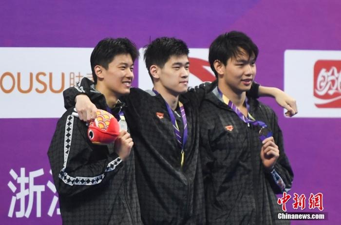 18岁打破亚洲纪录的潘展乐成为中国游泳新希望，