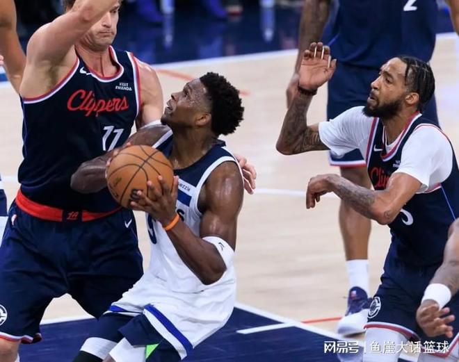 快船153-128力克森林狼，伦纳德45分率队逆转