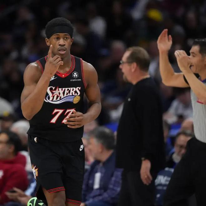 76人狂胜公牛，埃奇库姆新秀爆发引领连胜