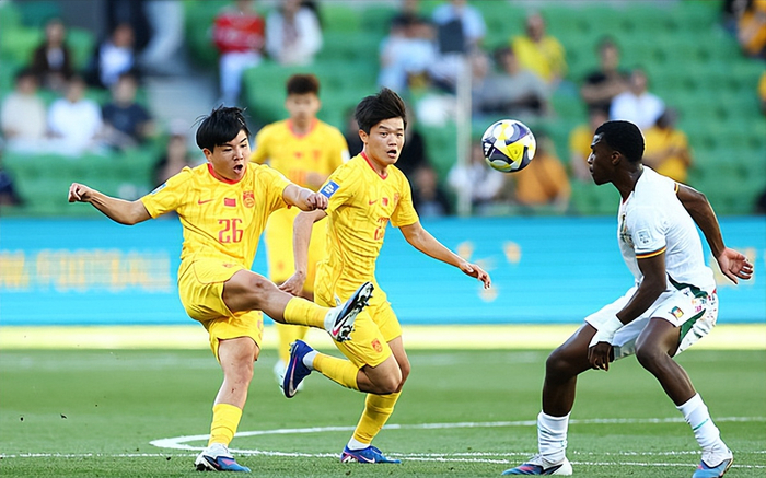 国足0-2负喀麦隆 暴露体系与节奏断层