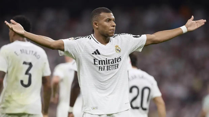 21岁边锋奥利塞两回合掀翻皇马，INS粉丝激增13