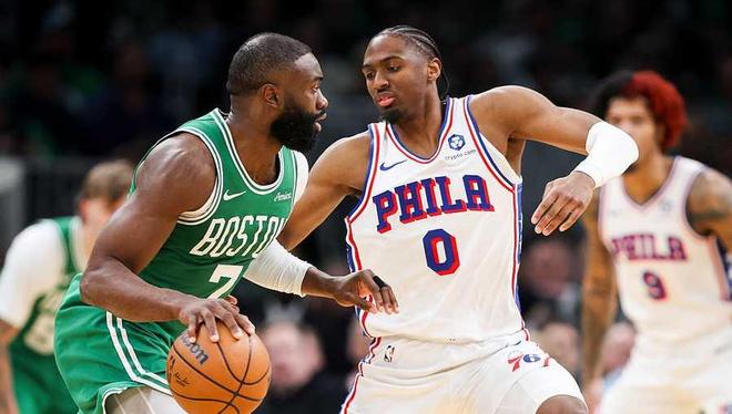 76人逆转绿军扳平大比分，埃奇库姆创历史神迹