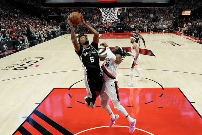 NBA季后赛两场惊天逆转：湖人3-0领先马刺逆转夺