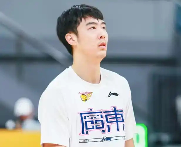 张明池解约后回归CBA 野球一年收入超40万